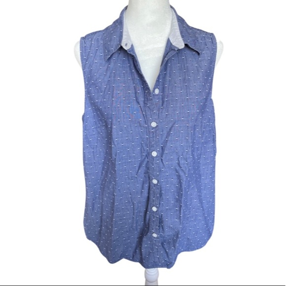 Croft & Barrow sleeveless button up blouse - Picture 1 of 4